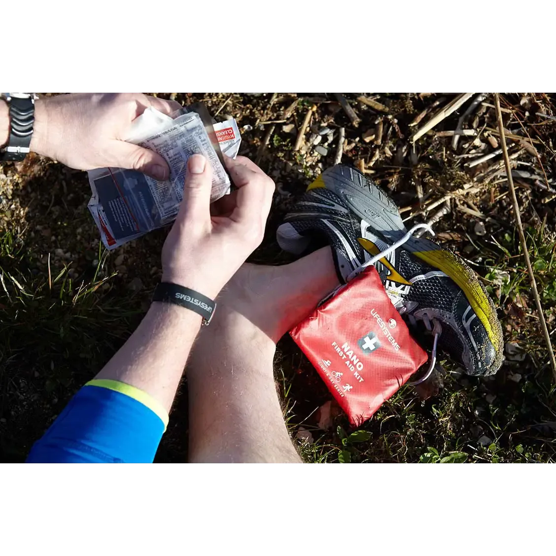 Light & Dry Nano First Aid Kit