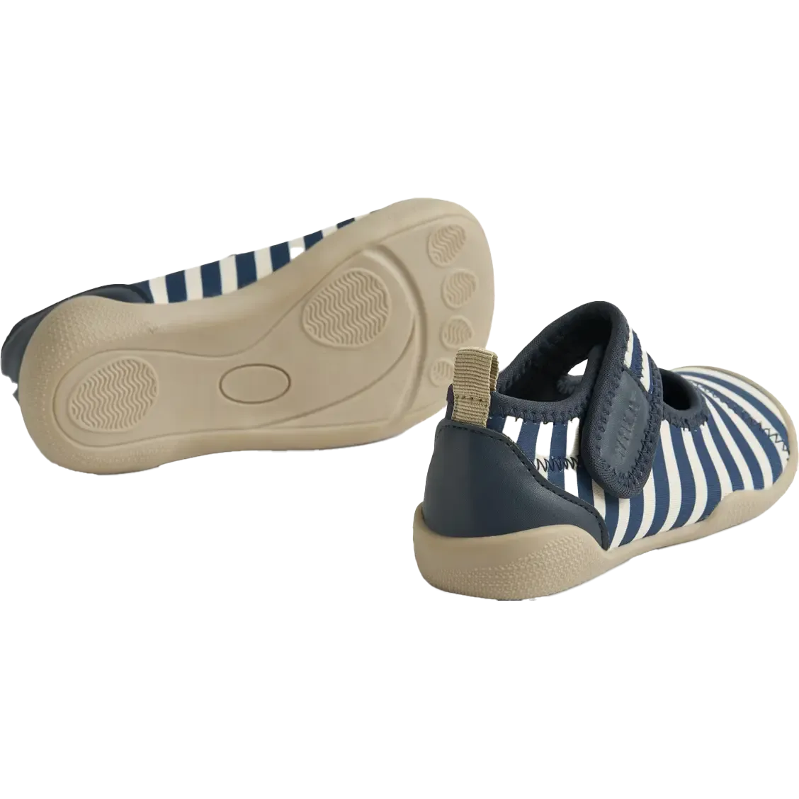 Beach Shoe Wavey