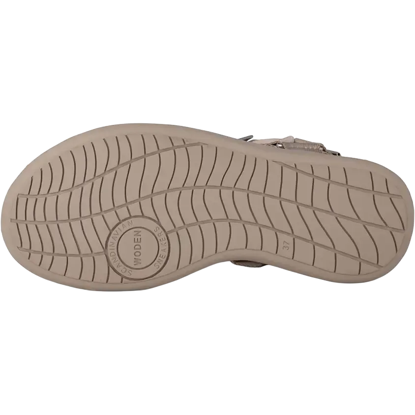 Line Sandal