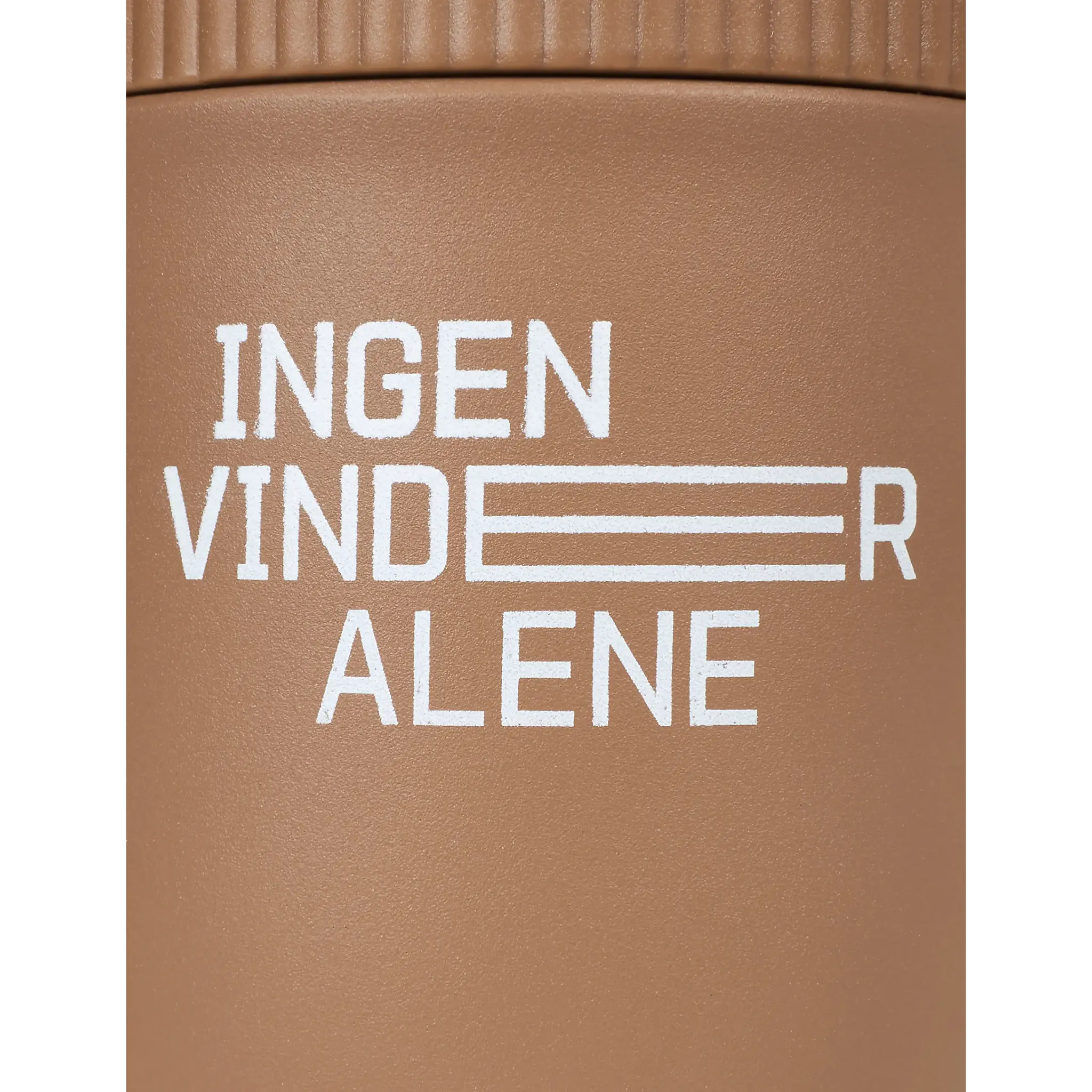 Ted Travel Mug - Ingen Vinder Alene Fan 