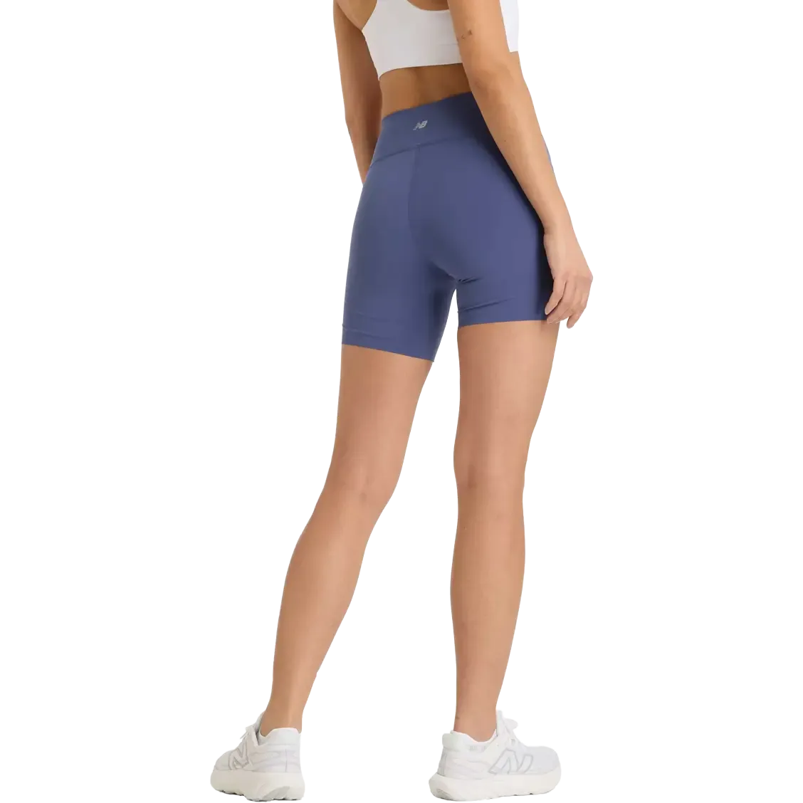 Sleek Pocket High Rise Short 6'' Women
