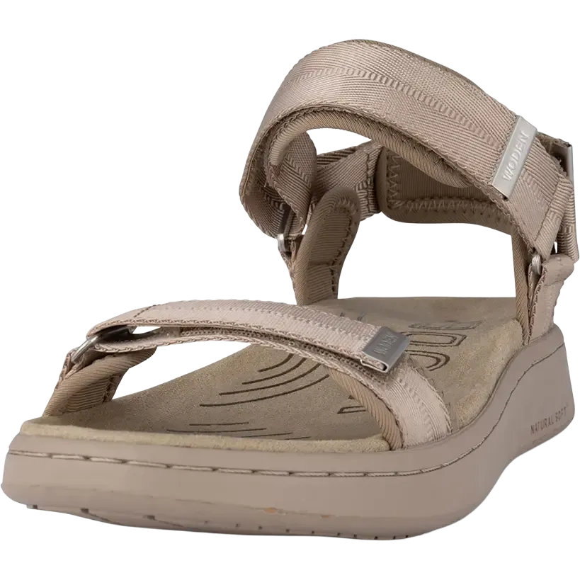 Line Sandal