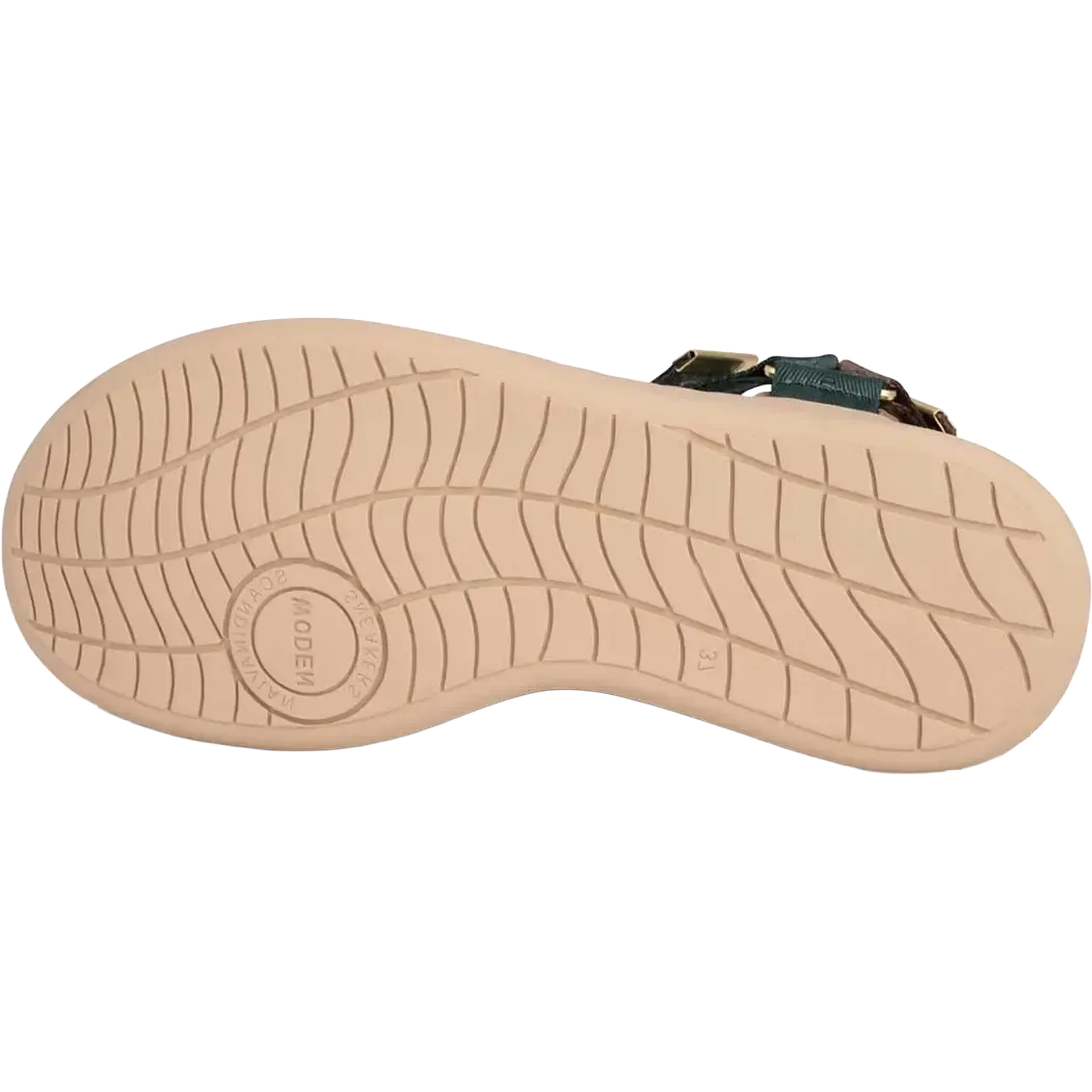Line Sandal