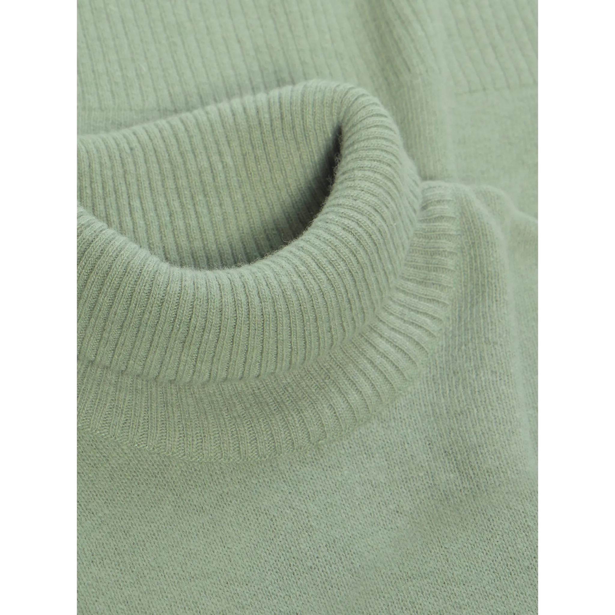 Lambswool High Neck Sweater Women