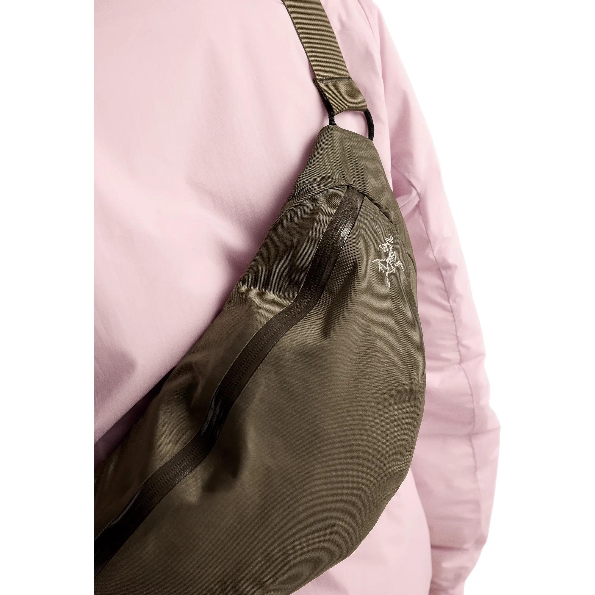 Axios 4 Crossbody