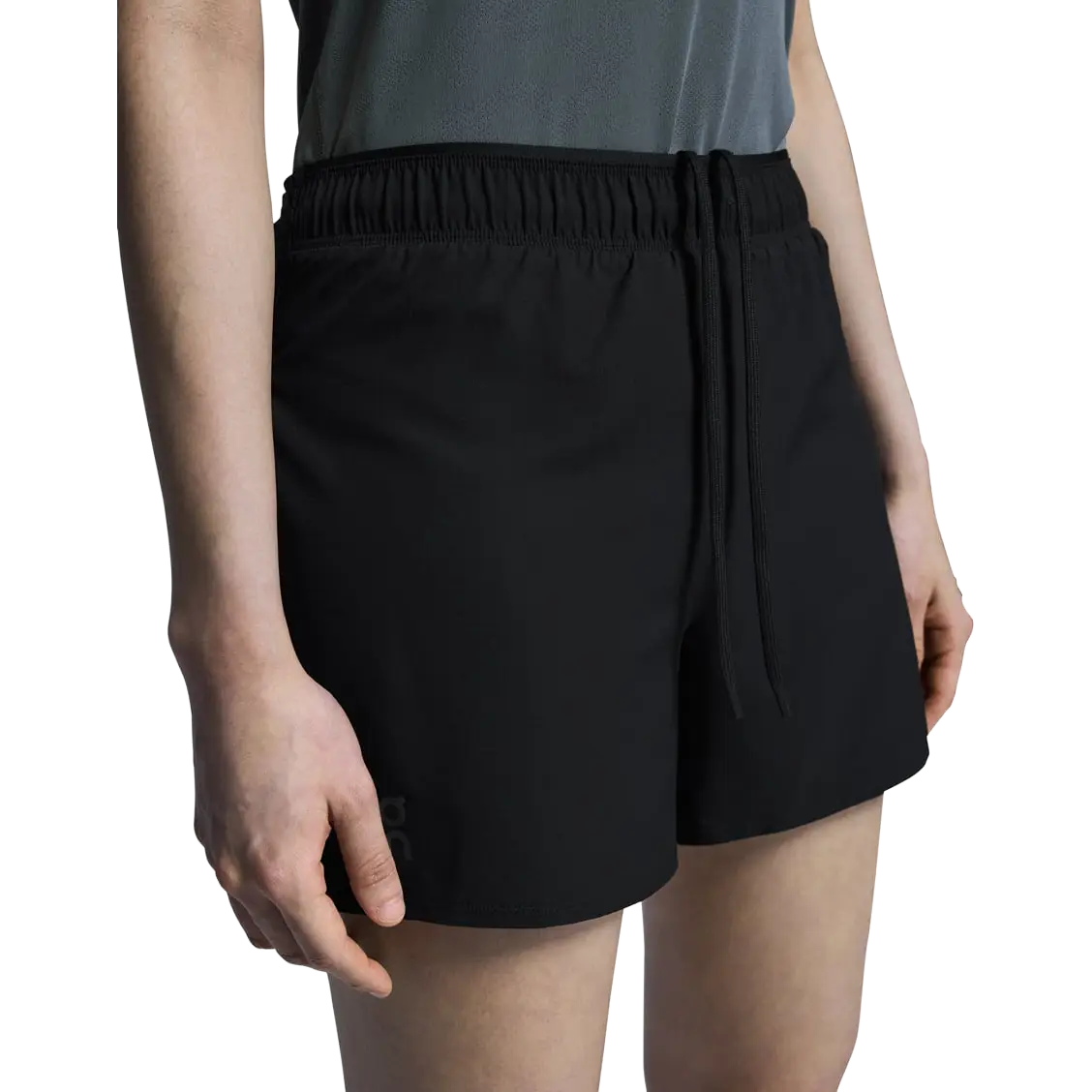 On Trail Shorts Women - Black - M - Løbeshorts