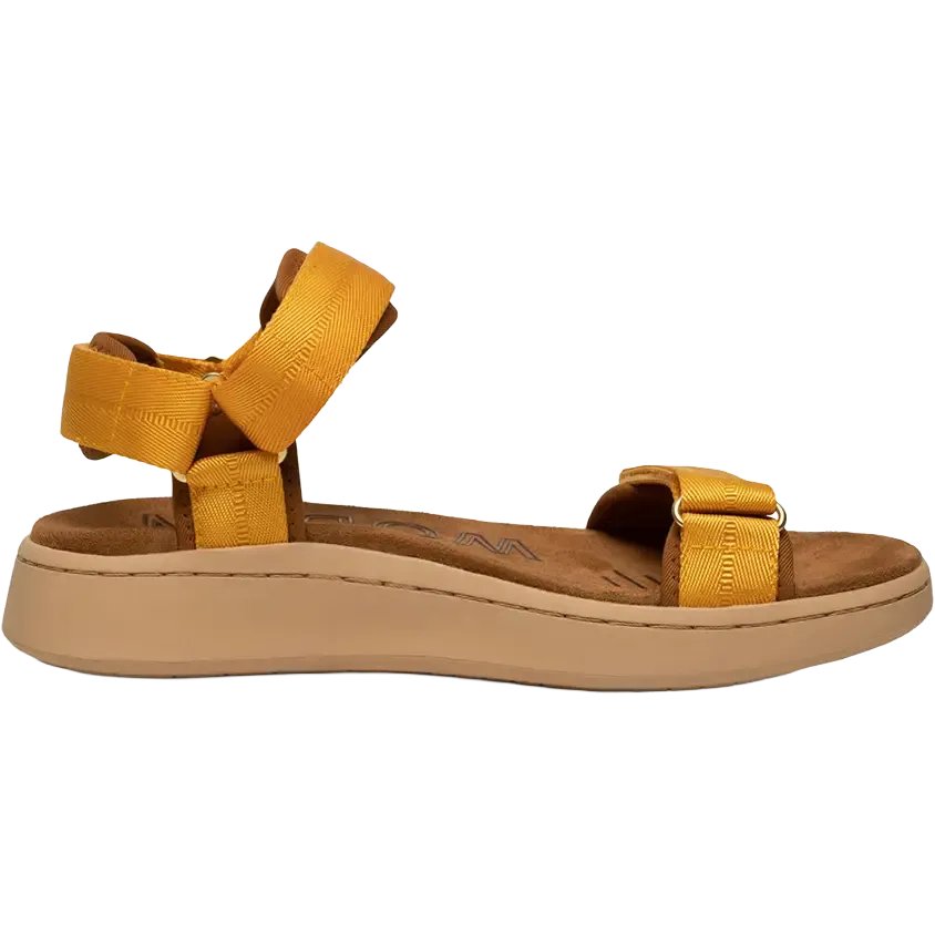 Line Sandal