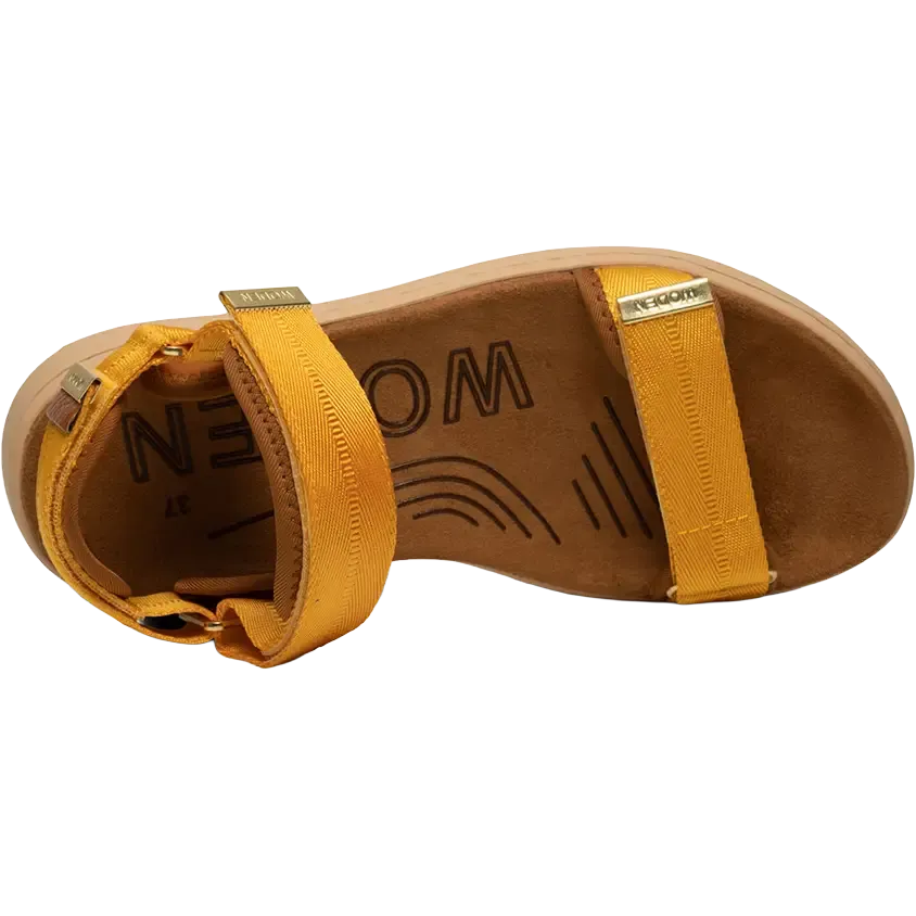 Line Sandal