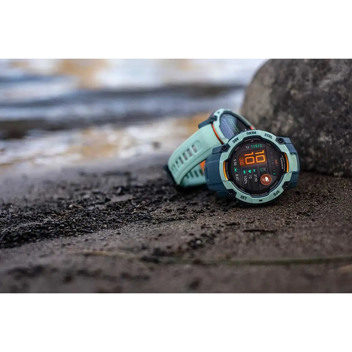 Instinct 3 50 MM AMOLED