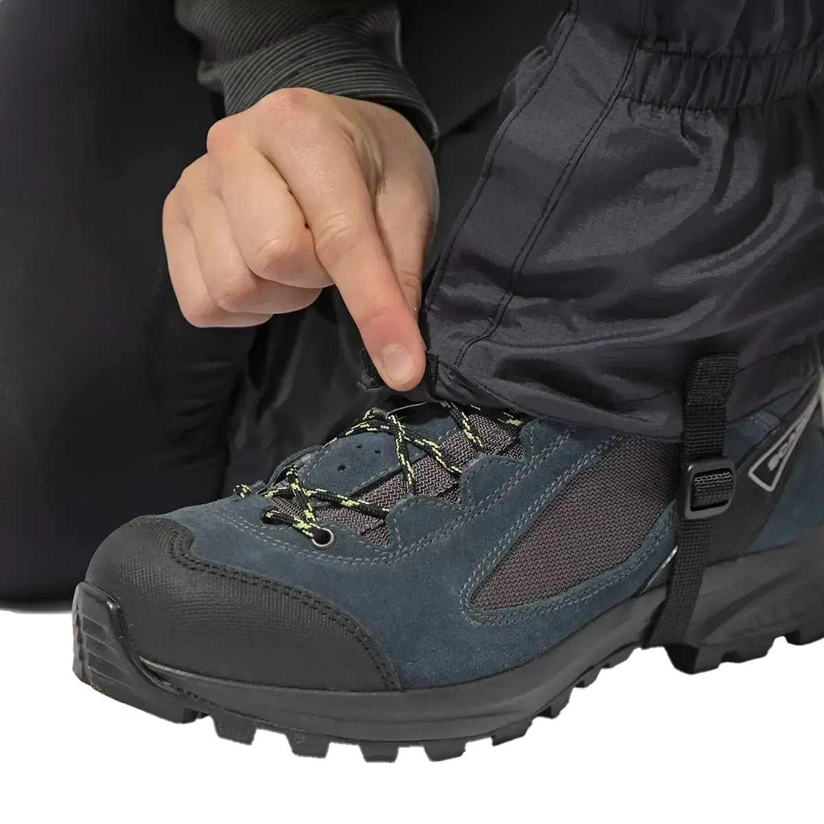 Outflow Gaiter