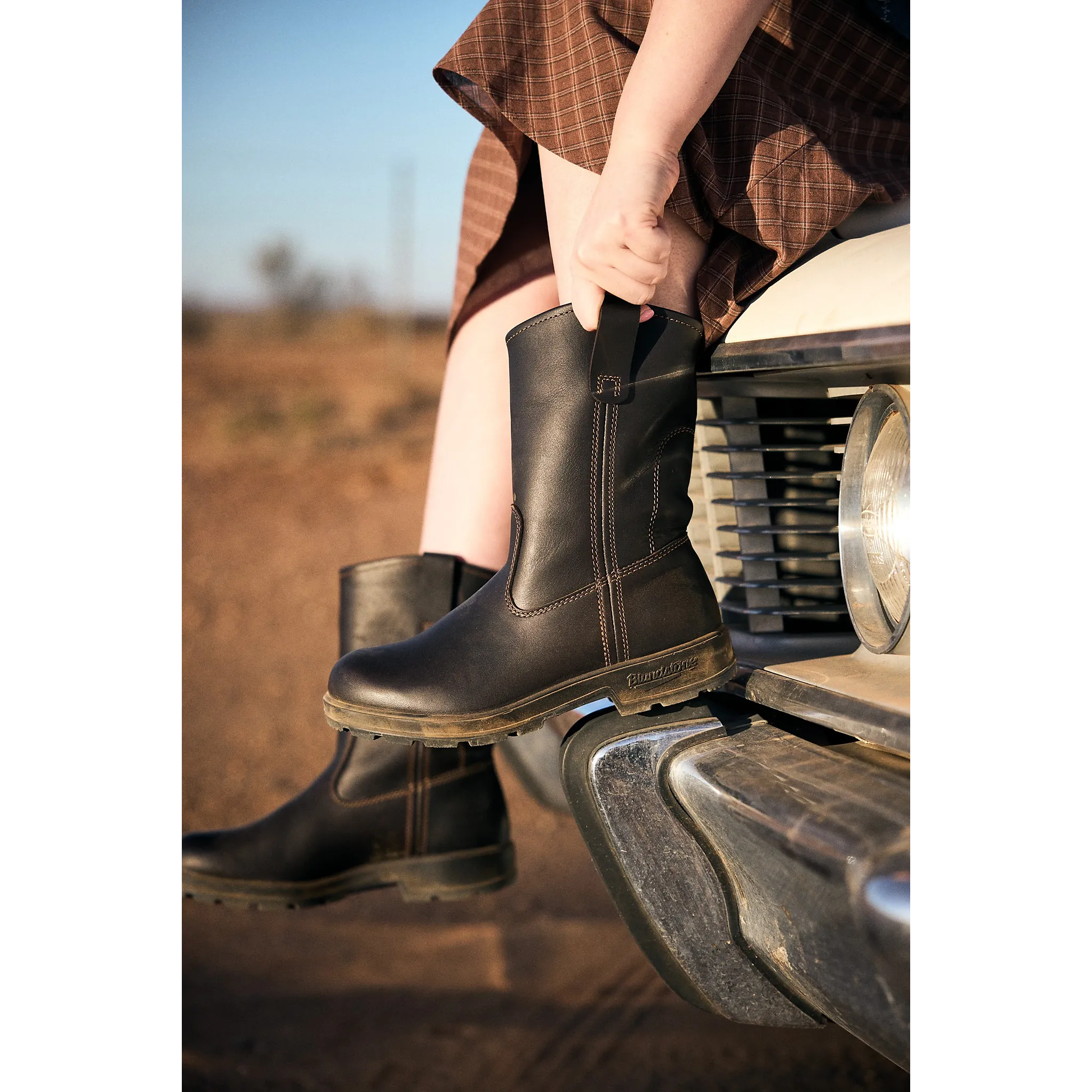 2528 Originals Rigger Boot Unisex