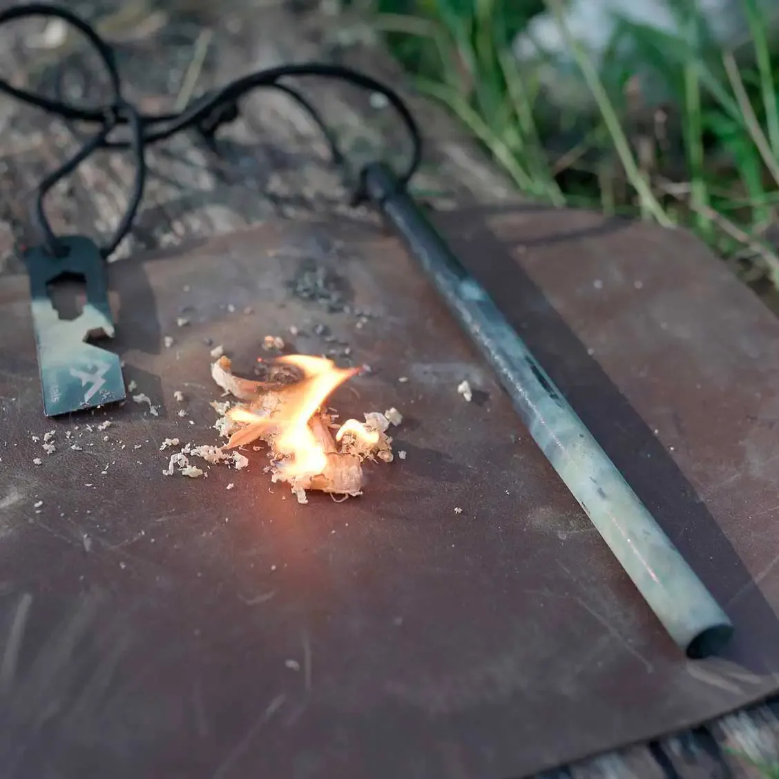 Beast Fire Starter 8" ildstål