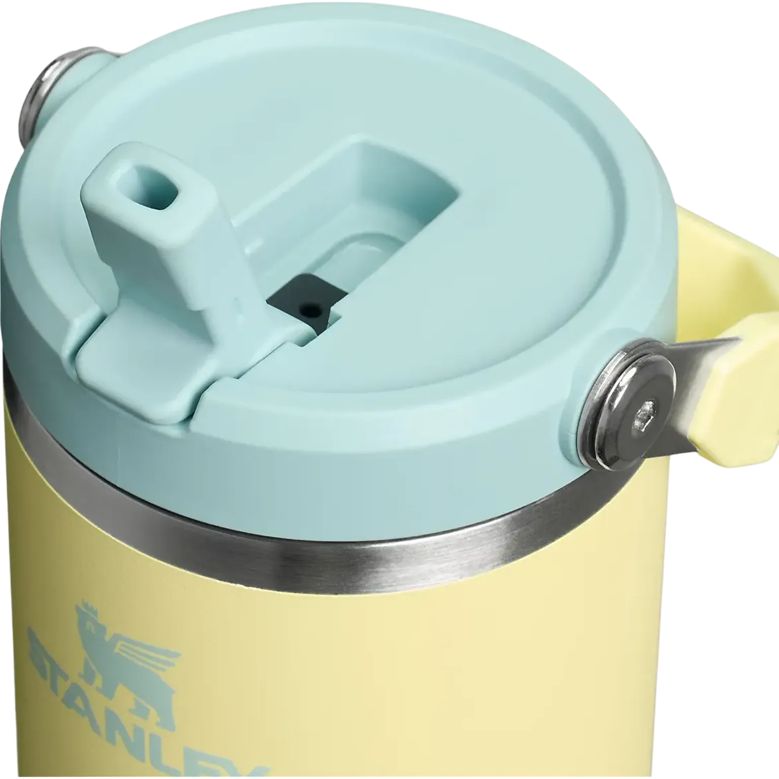 The IceFlow Flip Straw 2.0 Tumbler 0,89L