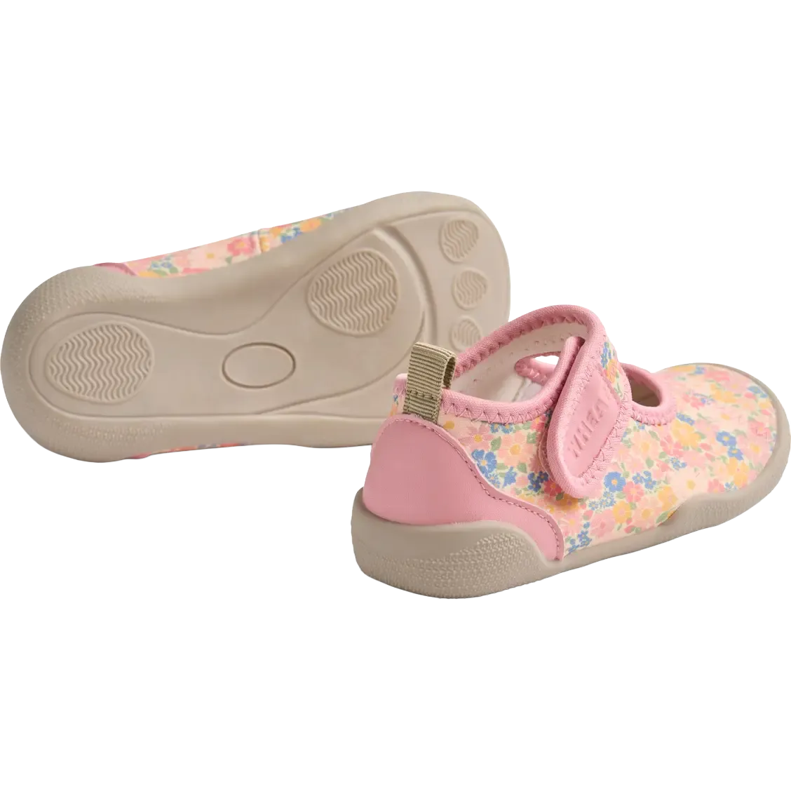 Beach Shoe Wavey