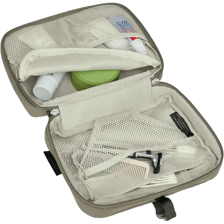 Daylite Hanging Toiletry Kit