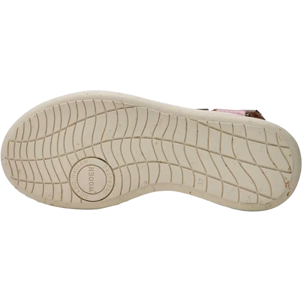 Line Sandal