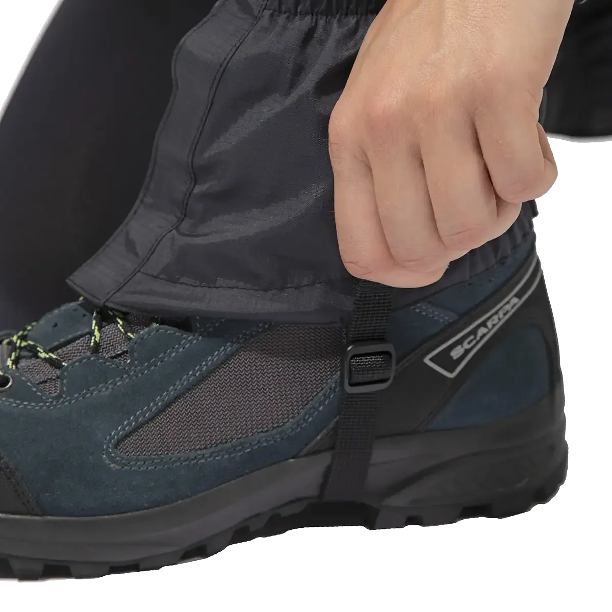 Outflow Gaiter