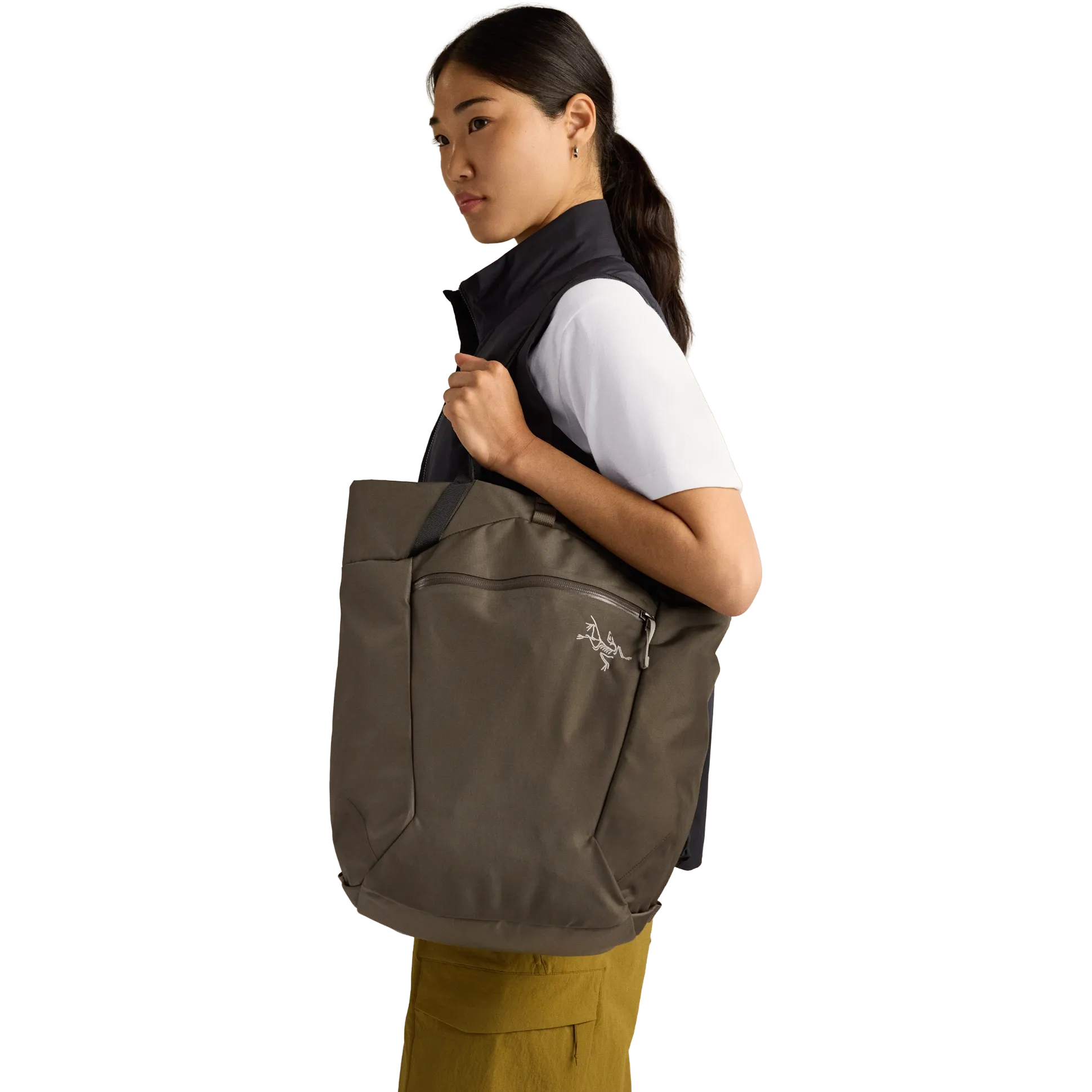 Axios 20 Tote