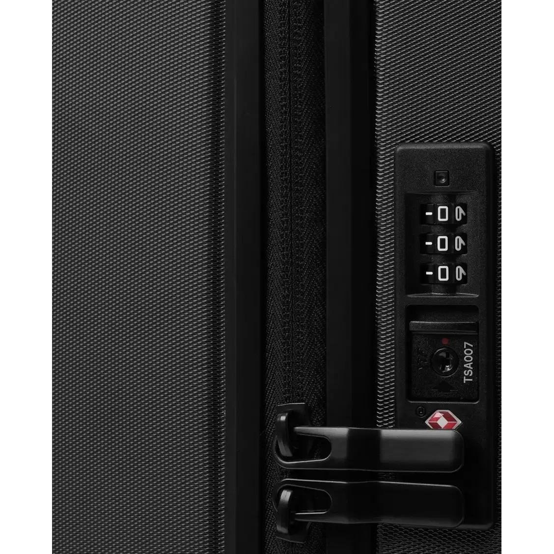 Ramverk Front-Access Carry-On rullekuffert