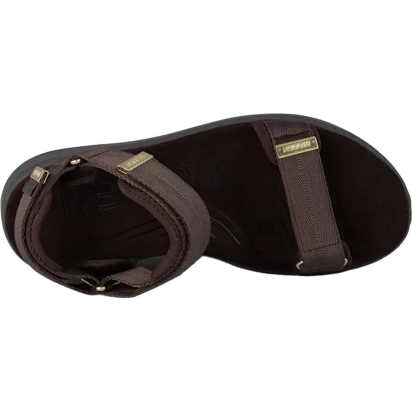 Line Sandal