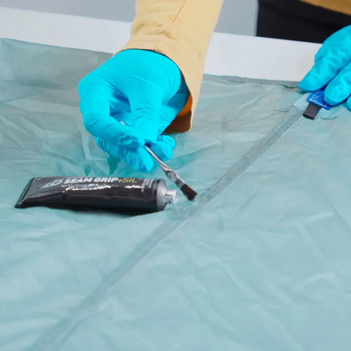 SEAM GRIP +SIL Silicone Tent Sealant 28g